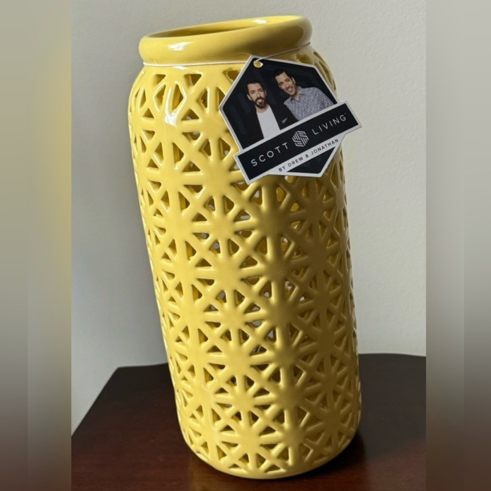 🔥Clearance- NWT ✨Scott Living Ceramic Lattice Lantern